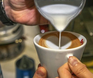 Umíme připravit dokonalé espresso i cappuccino